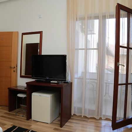 Hotel Venisi بريزرن المظهر الخارجي الصورة